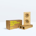 Boîte d'expédition auto-assemblée avec intérieur découpé